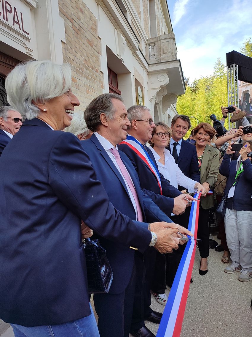Inauguration espace Jacques Chirac Samedi 30 septembre 2023 SaintCyrsurLoire Inauguration espace Jacques Chirac Samedi 30 septembre 2023 SaintCyrsurLoire
