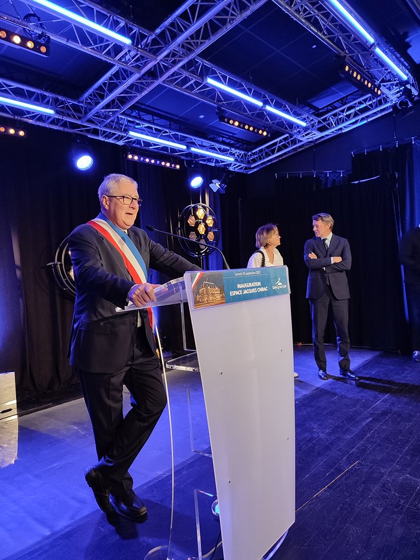 Inauguration espace Jacques Chirac Samedi 30 septembre 2023 SaintCyrsurLoire Inauguration espace Jacques Chirac Samedi 30 septembre 2023 SaintCyrsurLoire