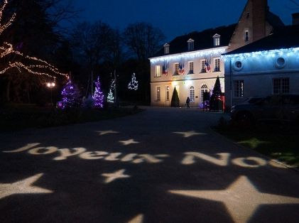 La magie de Noël s'installe à Saint-Cyr (décembre 2020)