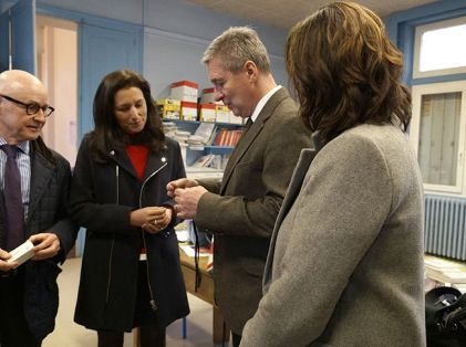 Remise des bracelets de sécurité dans les écoles (2017)